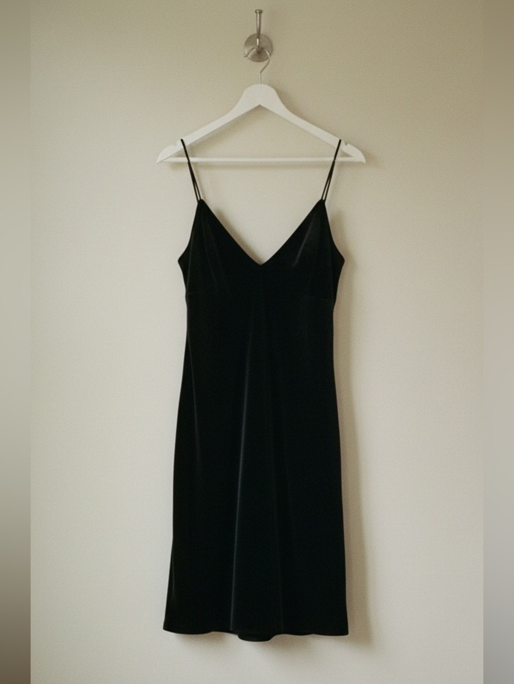 La Senza Black Velour V-Neck Y2K Mini Slip Dress - Size L